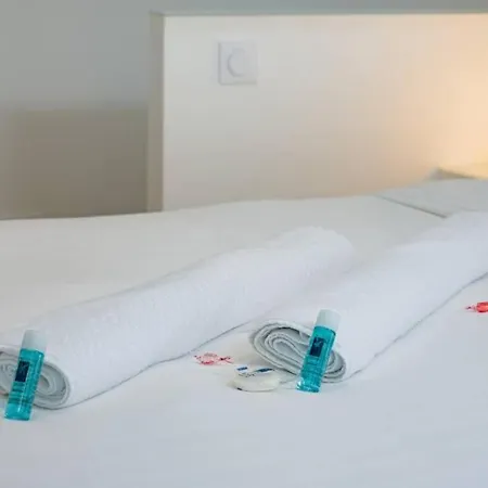 Apartment Confortable T3, Classe 4*, Climatise Au Panier *