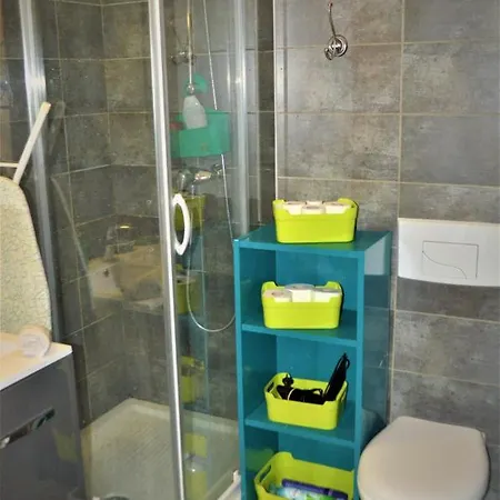 Charles De Gaulle - Vieux Port Apartmán