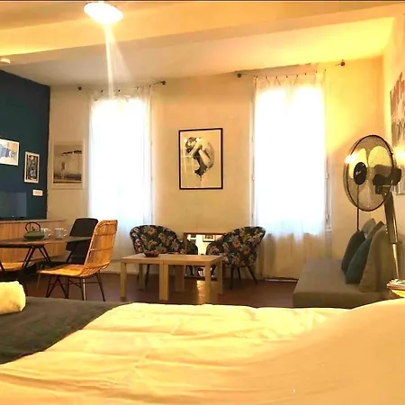 Apartment Grand Studio Rue Du Panier Marseille