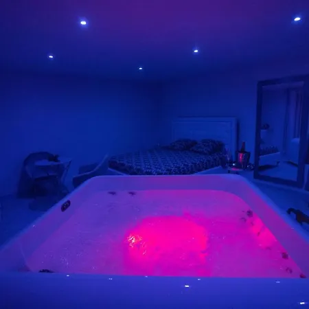 Les 1 Vue Piscine *
