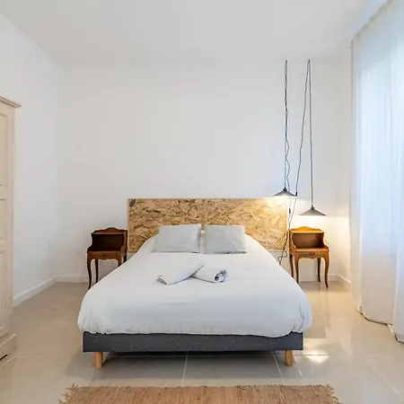 Le Borély: Climatisé Avec 2 Chambres, à 800m De La * Marsiglia