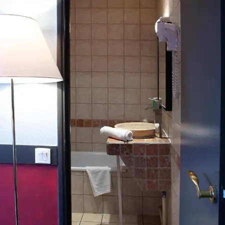 Adonis Vieux Port – Du Palais Hotel Marselha