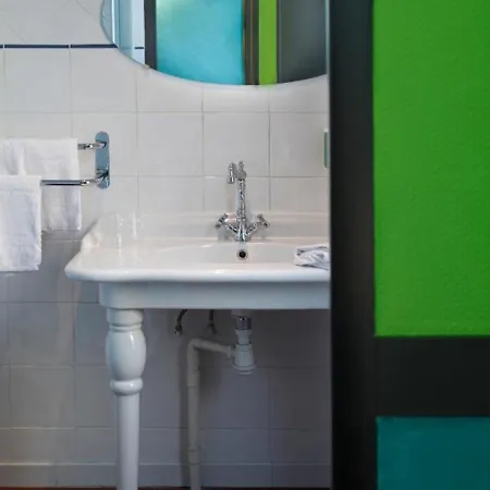 Adonis Vieux Port – Du Palais Hotel Marselha