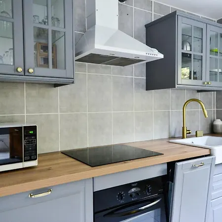 - Jardin Secret Apartment
