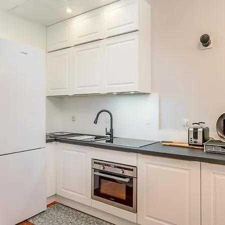 Nouvel De Caractere Et Climatise A La Joliette Apartment