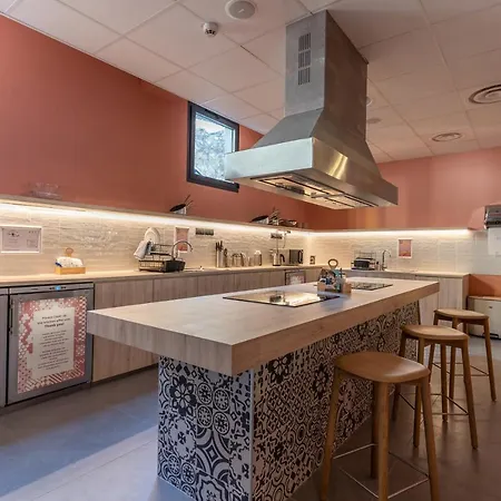 Meininger Centre La Joliette Hotel