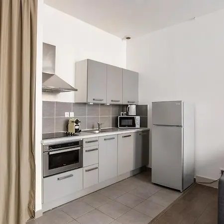 Large Modern And Calm Flat At The Doors Of Panier In - Welkeys 公寓