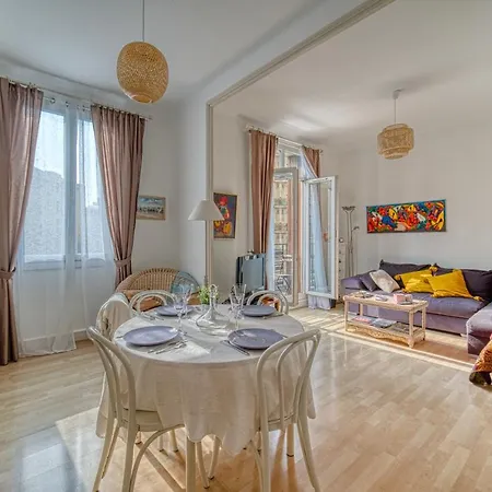 Grand 4pers à Coté Du Palais Longchamp Appartement