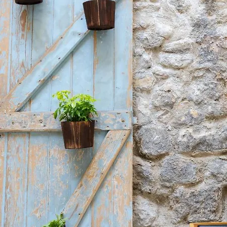 Jardin Secret Terrasse Panier Vieux-port * Marseille
