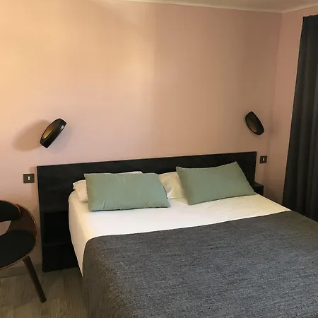 Hotel Boutique Azur 2*