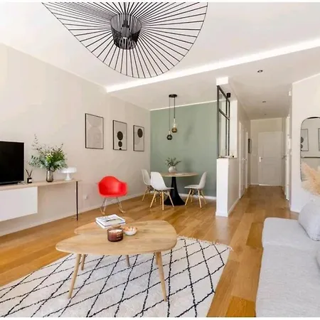 Cosy Rue Paradis *