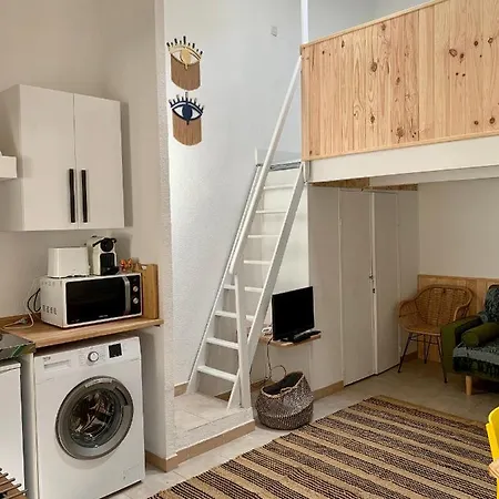 Le Cabanon De La Vierge Aux Goudes Holiday home *