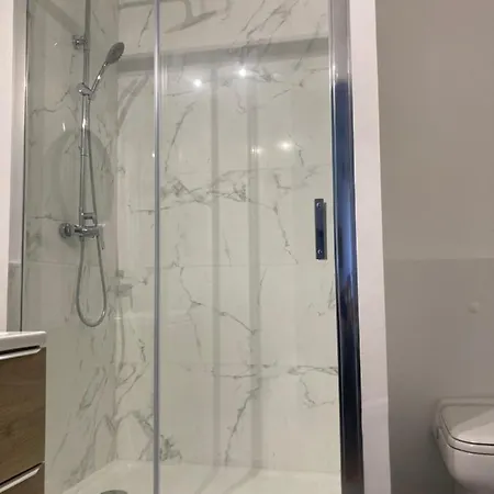 Beau T2 Moderne & Proche Cours Julien - Castellane Apartment