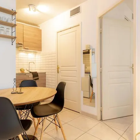37 M2 With Terrace Near Velodrome * Marseille