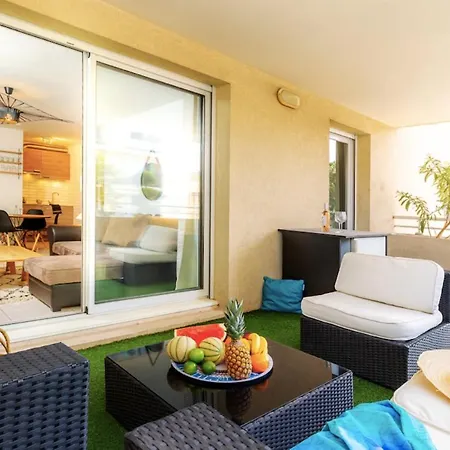 37 M2 With Terrace Near Velodrome *