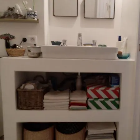 Apartment Consolat *