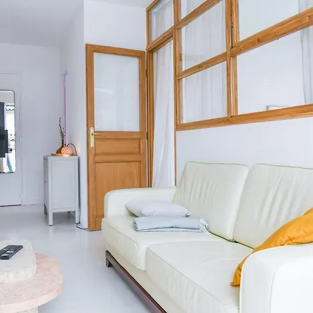 Grand 2 Chambres Avec Terrasse Parc Longchamp Apartment *