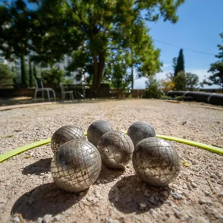 La Bastide De St Barnabe Jacuzzi Climatisation Parking Petanque Apartment *