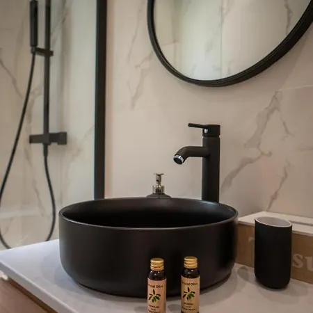 Apartment La Bastide De St Barnabe Jacuzzi Climatisation Parking Petanque