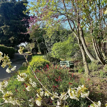 Domaine Les Petits Champs: Les Penates Holiday home Marseille