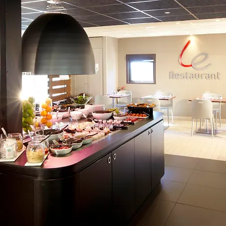 Campanile Saint Antoine Hotel 3*