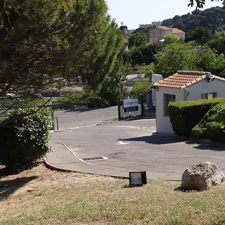 Campanile Saint Antoine 3*