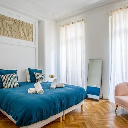 Armeny - Welkeys Apartment