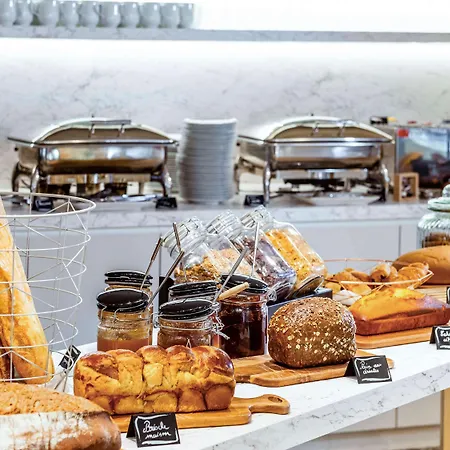 Mercure Canebiere Vieux-port Hotel 4*