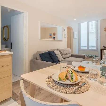 Au Pied De Notre Dame De La Garde Apartment *