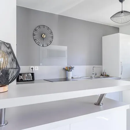 Panier, Major, De 47 M2, Parking Et Terrasse Apartment Marseille
