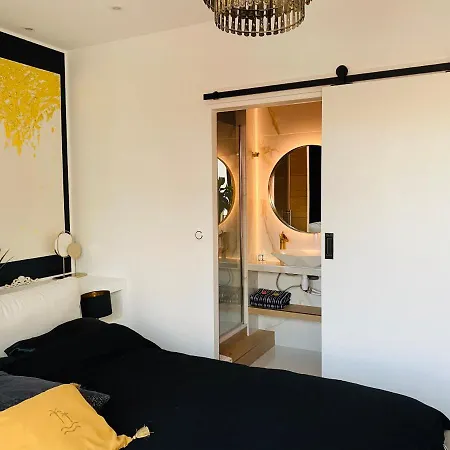 Les Tresors De Marseille, Vieux-port Apartment *