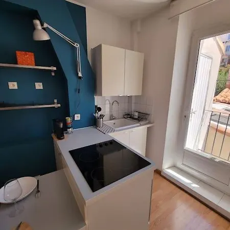 Apartment Air-conditioned With Bedroom And Balcony Marseille