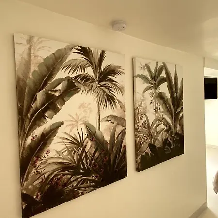 Guest house Les 3 Vue Piscine