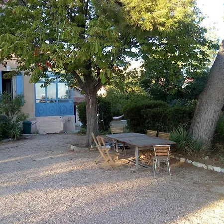 Гостевой дом Maison D'Hotes La Bastide Bleue Марсель