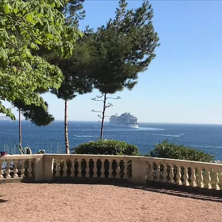 Гостевой дом Maison D'Hotes La Bastide Bleue