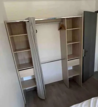 Superbe T3 Climatise Avec Balcon Parking Public Gratuit Apartment