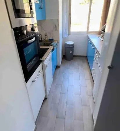 Superbe T3 Climatise Avec Balcon Parking Public Gratuit Marseille