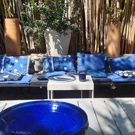 Maison Et Terrasse Dans Le Jardin Du Chateau De Gaillard Holiday home Marseille