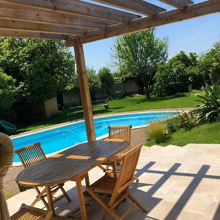 D'architecte Avec Piscine Et Grand Jardin Villa