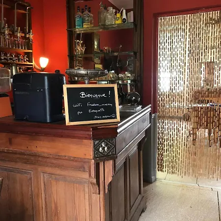 Maison D'Hotes La Bastide Bleue Гостевой дом
