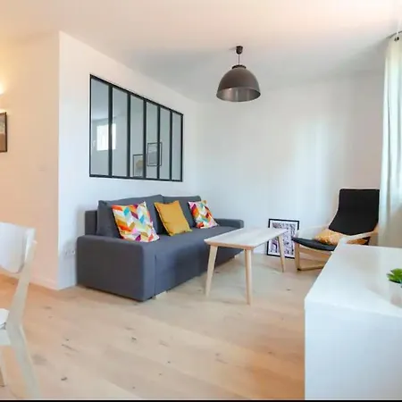 Apartment T2 ** Place Aux Huiles ** Vieux Port *