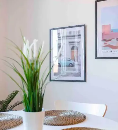 Apartment T2 ** Place Aux Huiles ** Vieux Port