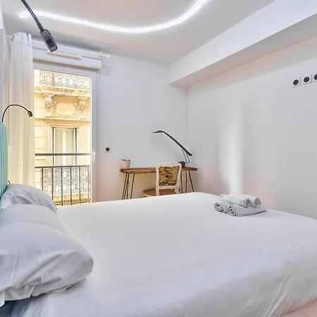 Superbe T2 Acces Salle De Sport, Piscine, Parking * Marseille