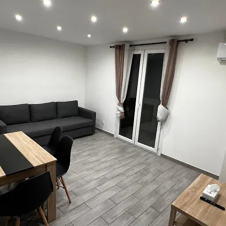 Apartment Superbe T3 Climatise Avec Balcon Parking Public Gratuit