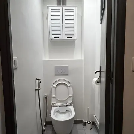 Superbe T3 Climatise Avec Balcon Parking Public Gratuit * Marseille