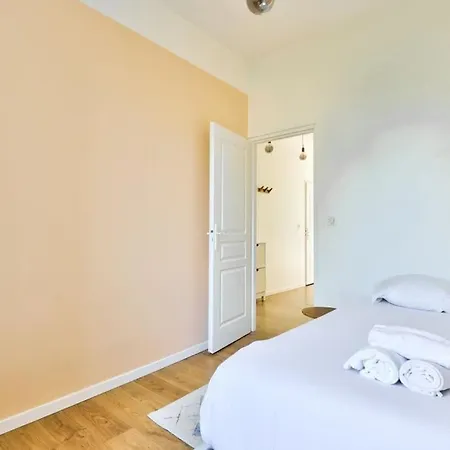 Apartment Superb Near Parc Longchamp Marseilles