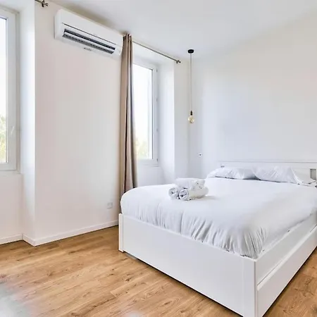 Apartment Superb Near Parc Longchamp Marseilles