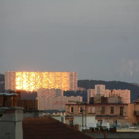 D'hote Mt Et Jm Gleizes مارسيليا