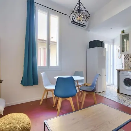 Cosy With Terrace Near The Center Apartment