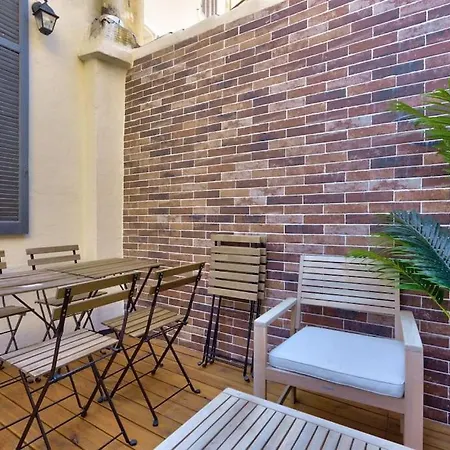 Cosy With Terrace Near The Center Apartment